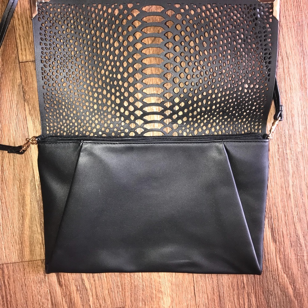 Purse - Picture 3 of 3